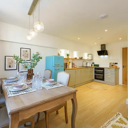 Evergreen - 2 Bed Luxury Apartment By Mint Stays Bristol Exterior photo